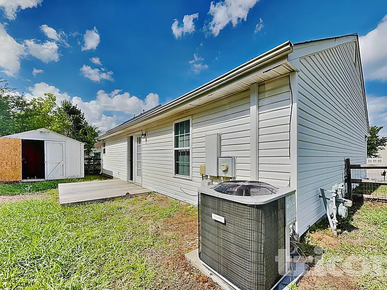 793 Sir Raleigh Dr — Photo 16