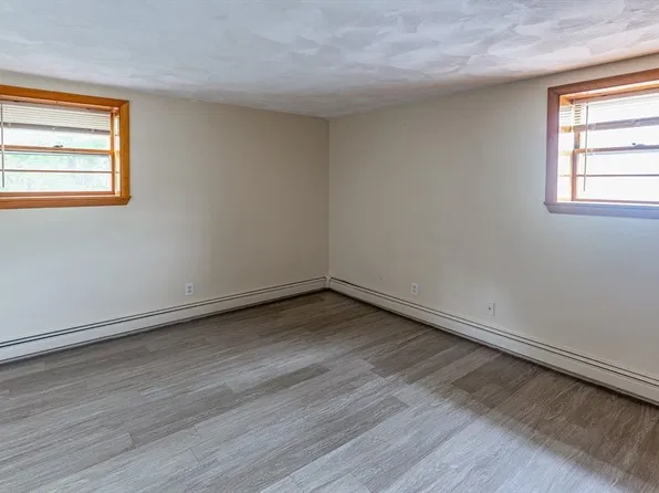 51 Stoughton St #6, Quincy, MA 02169