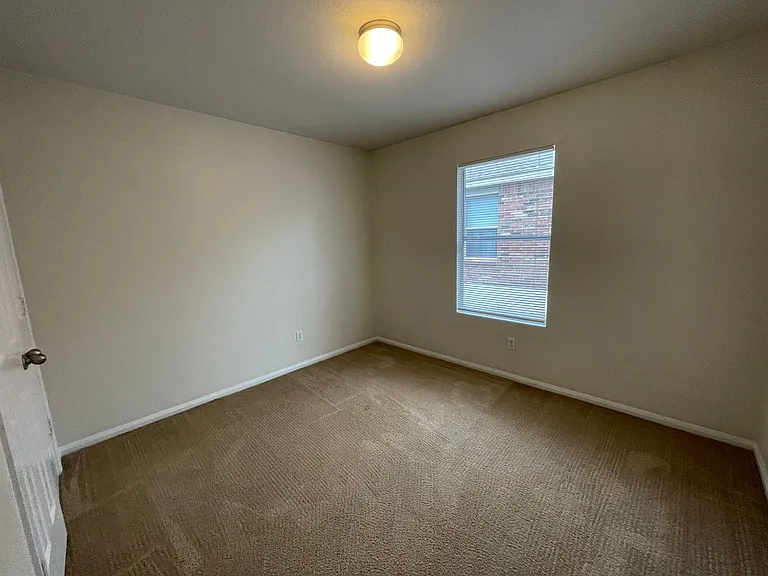 6600 Taree Loop — Photo 20
