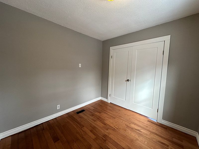 Winnipeg Apartment for rent - 2 Bedrooms — photo 13