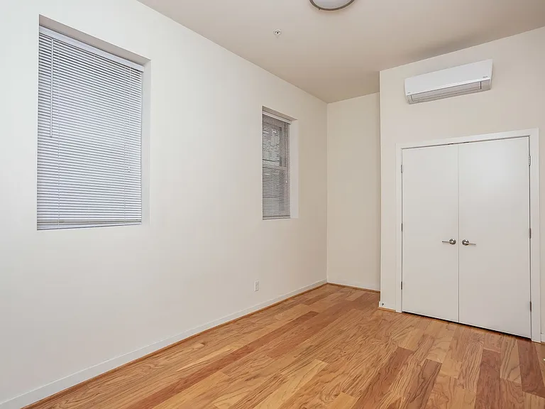 For Rent: Downtown Elegance at 605 Park Ave Your Urban Haven Awaits! — Photo 40
