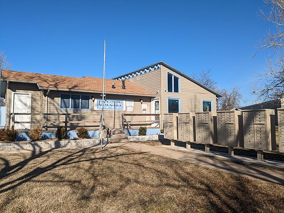 3rd image of 900 N Fretz Ave Unit 10