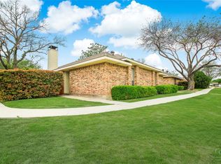 2300 Carol Good Ln, Carrollton, TX 75006