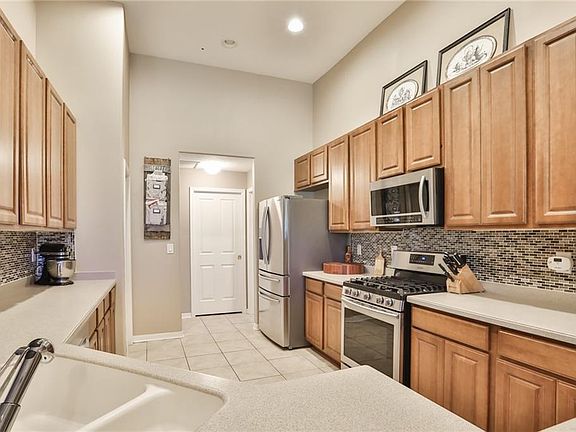 5th image of 7116 Cromwell Park Ln