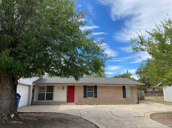 823 BRIARCLIFF DR, San Antonio, TX 78213