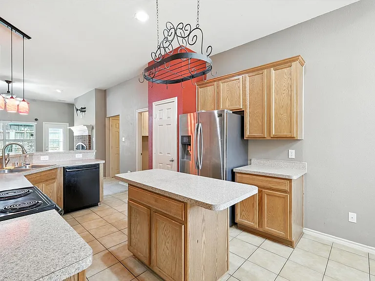 6012 Parkplace Dr — Photo 12