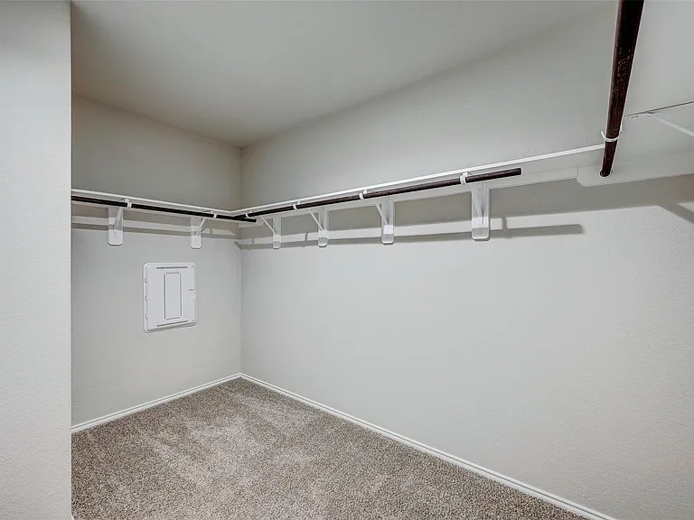 1710 Goose Island Ln — Photo 45