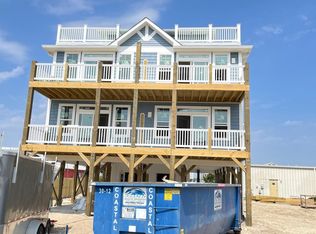 611 N Topsail Dr #A, Surf City, NC 28445