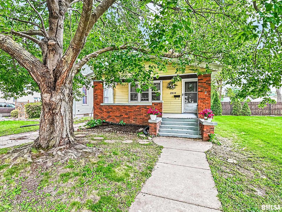 1st image of 2214 W Kellogg Ave