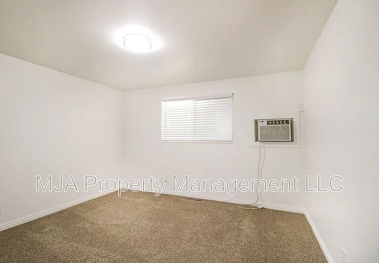 216 S Hundred West Pier #2-8 — Photo 6