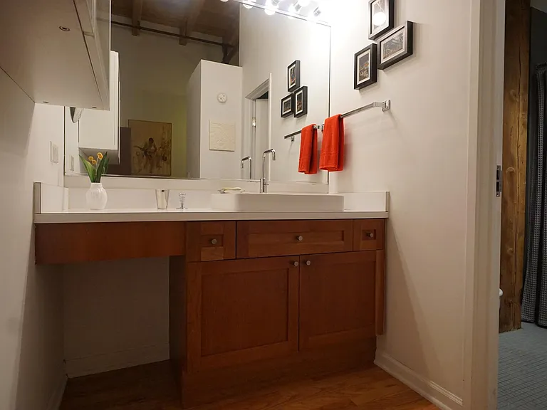 1733 W Irving Park Rd — Photo 8