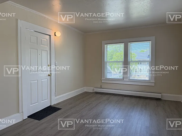 605 W Walnut St #3 — Photo 2
