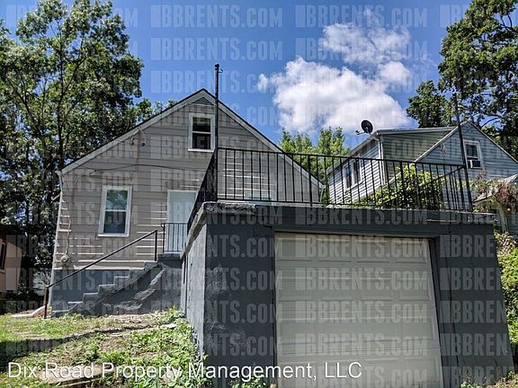 3rd image of 3812 Adair Ave