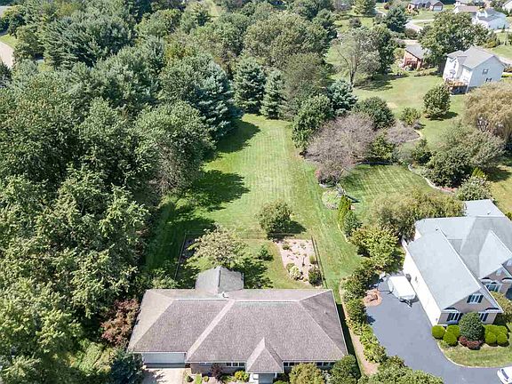 2nd image of 4045 Lucy Long Dr
