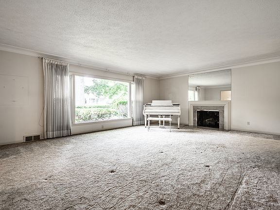 5th image of 6321 Sunset Ln