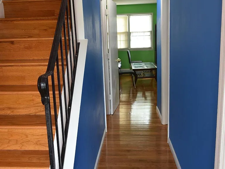 4557 King Edward Ct — Photo 5