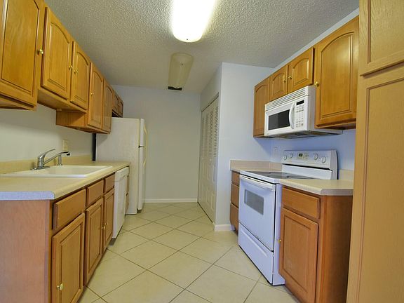 2nd image of 3292 Americo Drive