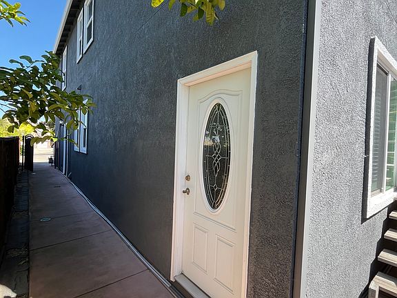 4th image of 1126 Oakpoint Dr #B