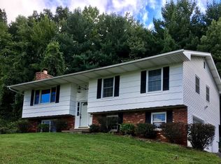 25 Martin Dr, Wappingers Falls, NY 12590