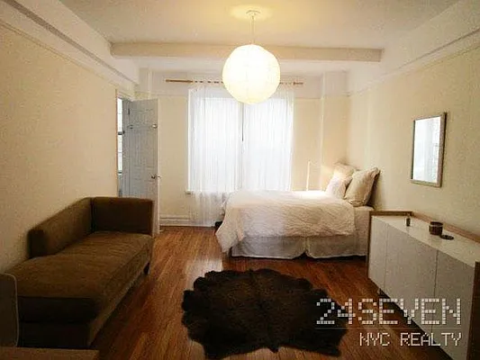 Rented by 24 7 NYC Realty Inc. | media 36