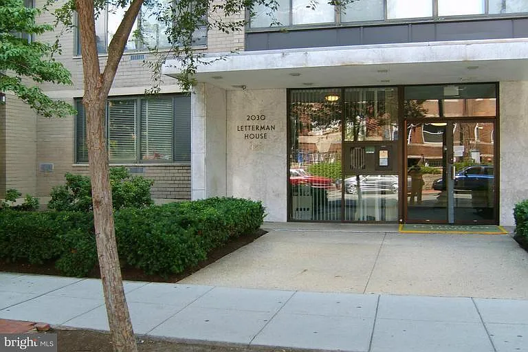2030 F St NW #407 — Photo 3