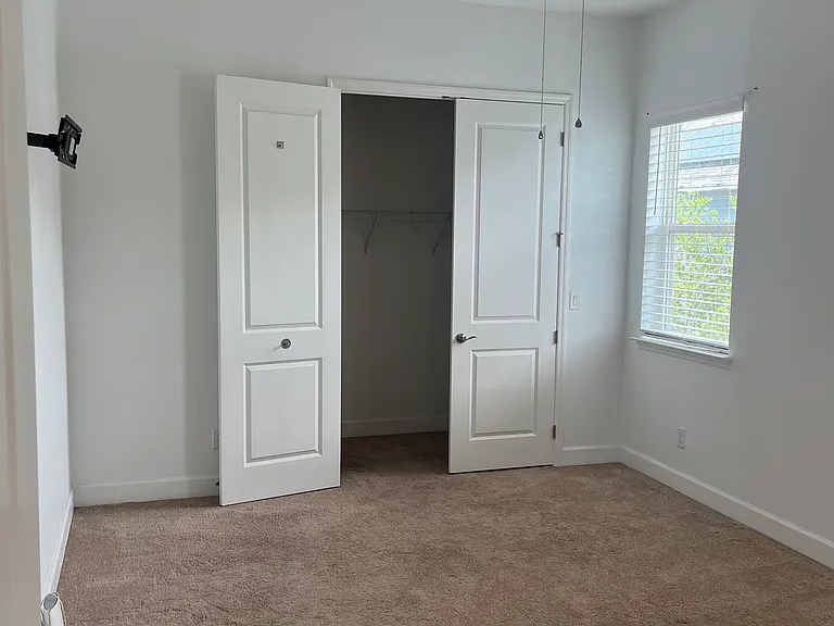 12841 Salk Way — Photo 5