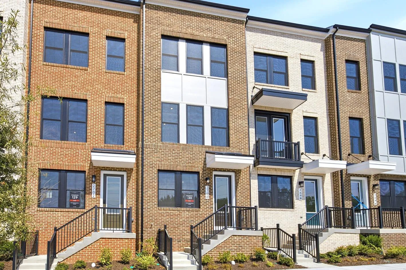3 bed, 2038 sqft, $3,300 — Photo 1