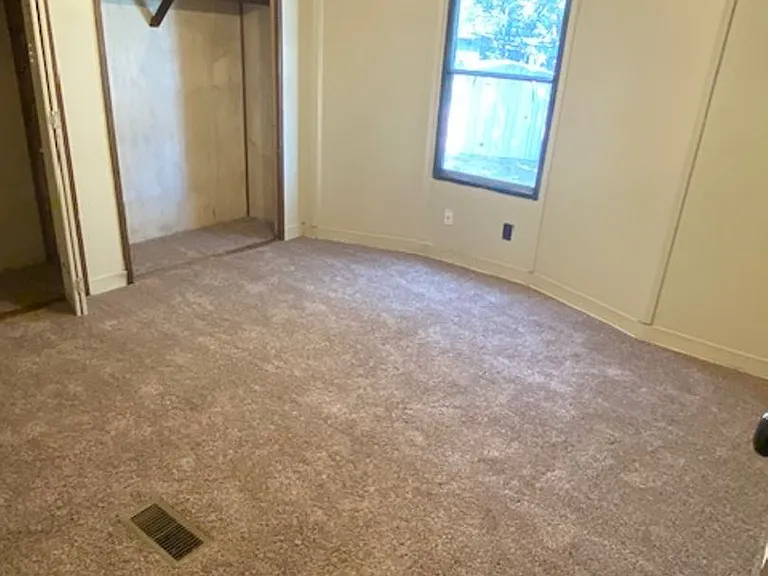2286 Collins Rd — Photo 9