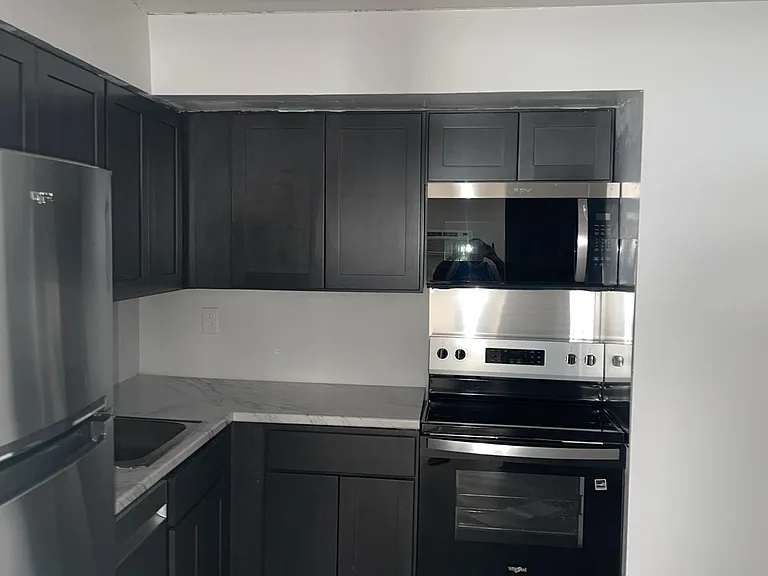 Glenmore Place — Photo 16