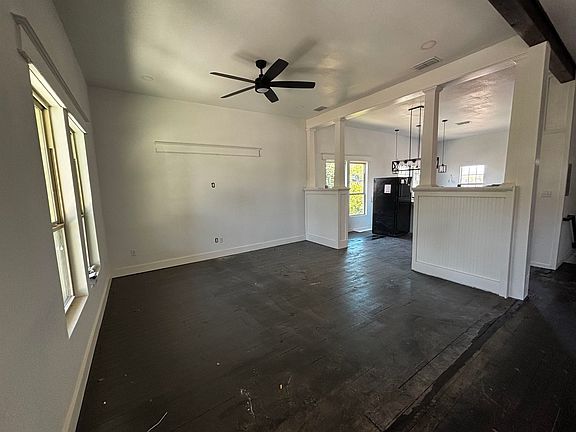 2nd image of 818 Cortez St