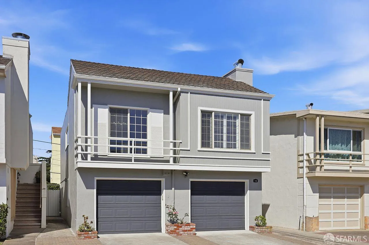 178 Country Club Dr - Photo 2