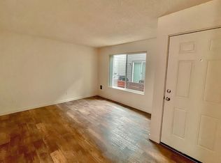 Heritage Crossing Townhome Apartments, Portland, OR 97267