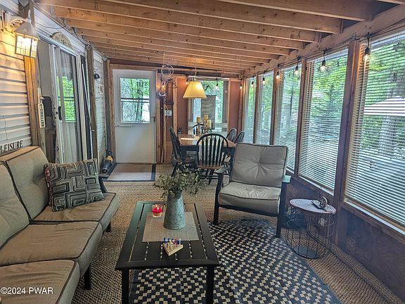 3rd image of 101 Blue Spruce Ln