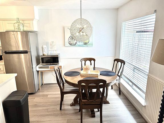 5th image of 11311 Caribbean Ln