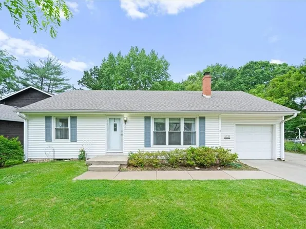 4732 Booth St, Westwood, KS 66205