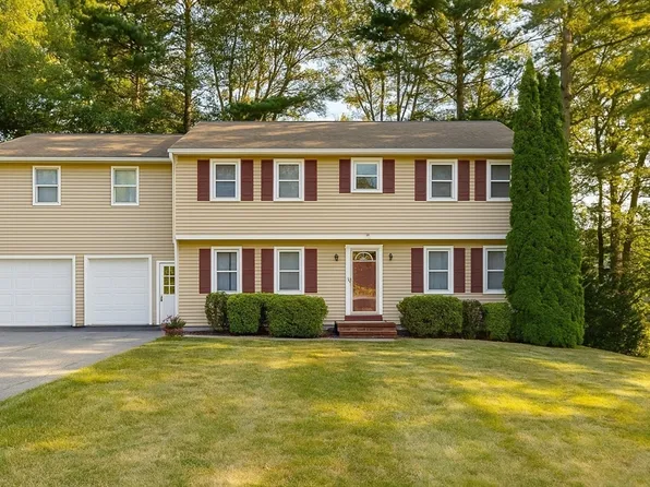 11 Solitaire Dr, Haverhill, MA 01830