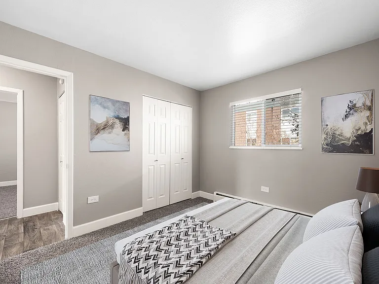 Crestone Apartments — Photo 7