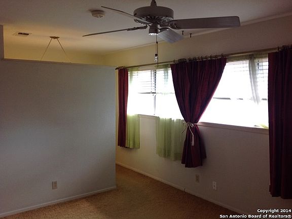 4th image of 5522 Beech Valley Dr