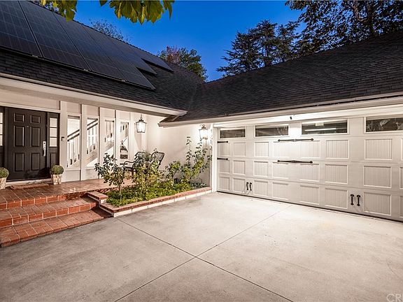 3rd image of 4212 Meadow Lark Dr