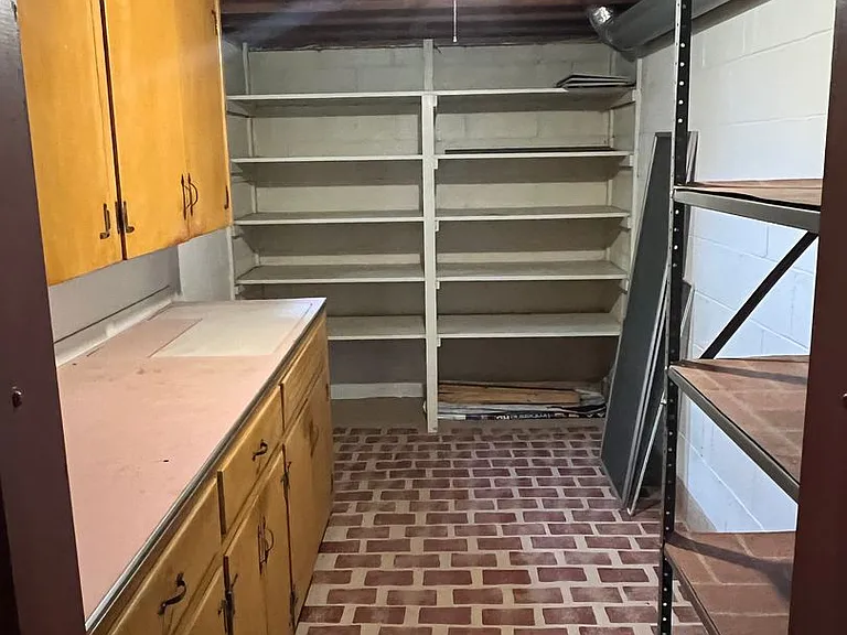 6520 Diana Dr — Photo 20