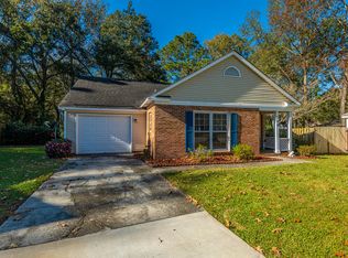 108 Kings Ct, Goose Creek, SC 29445