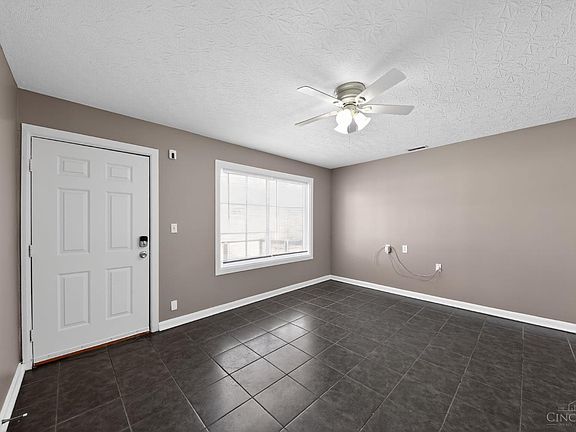 3rd image of 2937 Hyannis Dr