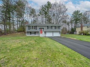 8 Oxbow Ln, Derry, NH 03038
