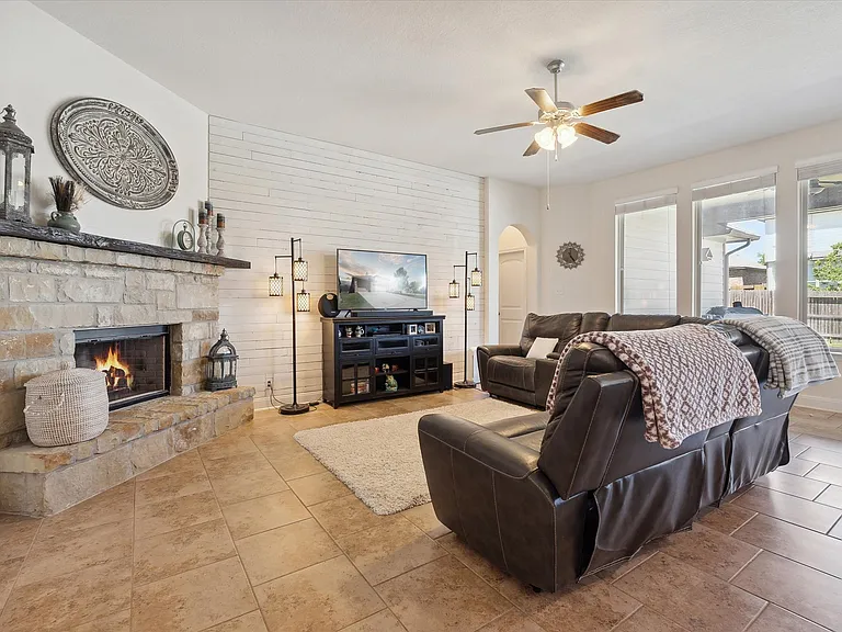 1614 Sun Canyon Blvd — Photo 19