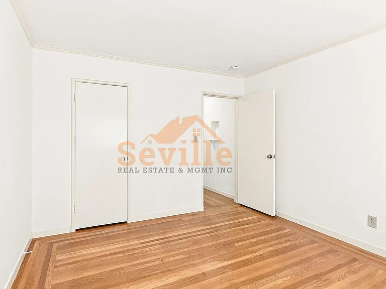 1526 Arch St — Photo 33