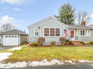 31 W Ayer St, Methuen, MA 01844