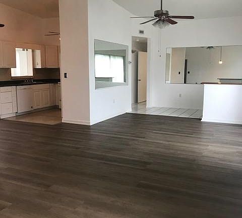 2nd image of 333 Shamrock Blvd