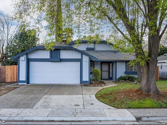 2nd image of 3048 Rockford Way