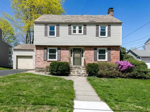 6 Zenith Dr, Worcester, MA 01602