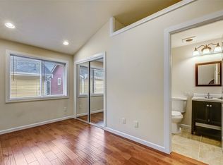 5726 Roosevelt Way NE #A, Seattle, WA 98105